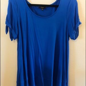 Blue Flowy Women’s Blouse Top With Sleeve Slits